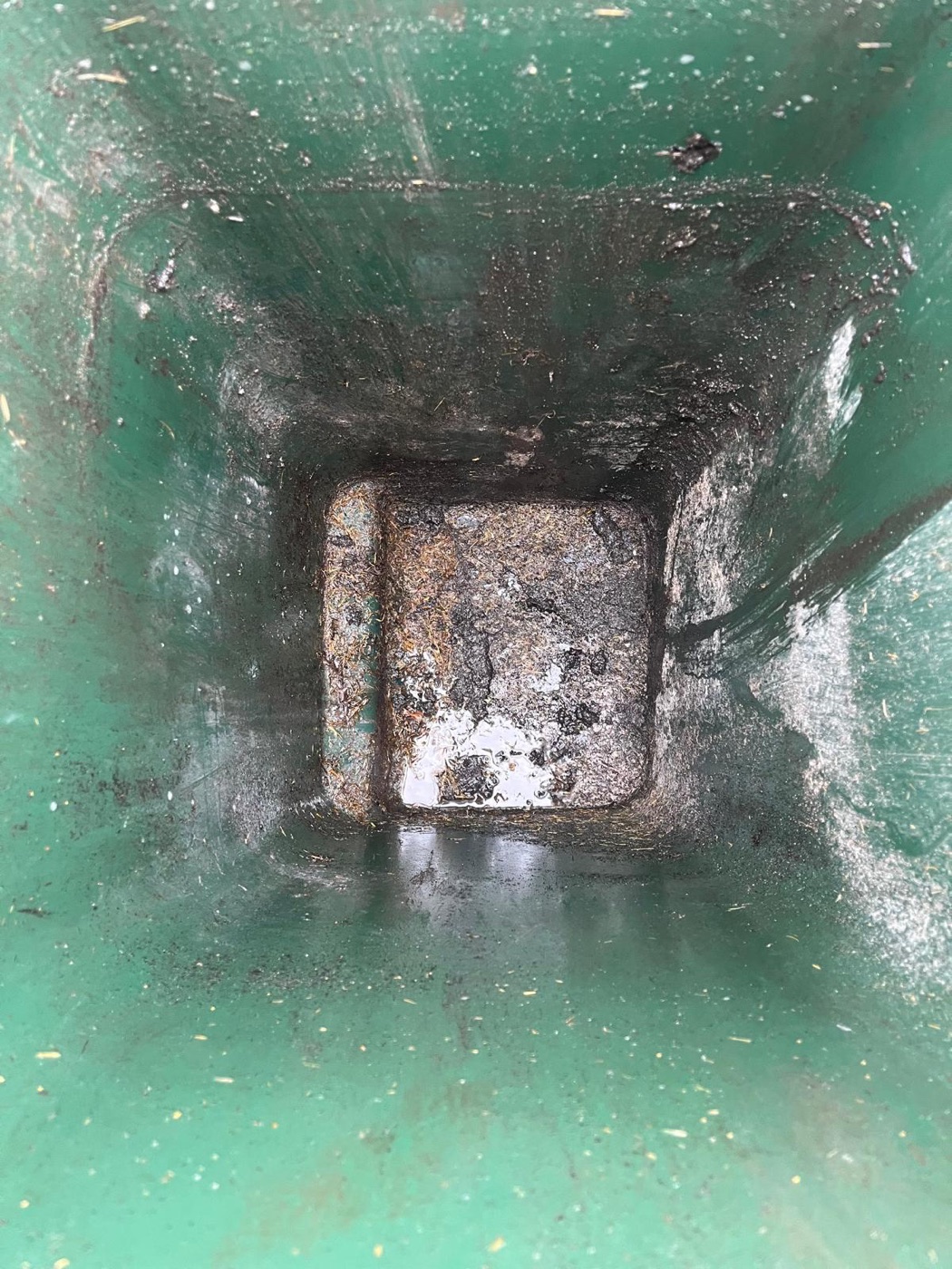 Wheelie bin cleaning in Read - before